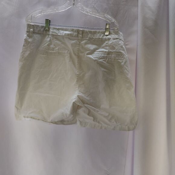 Old Navy shorts  - Picture 3 of 7